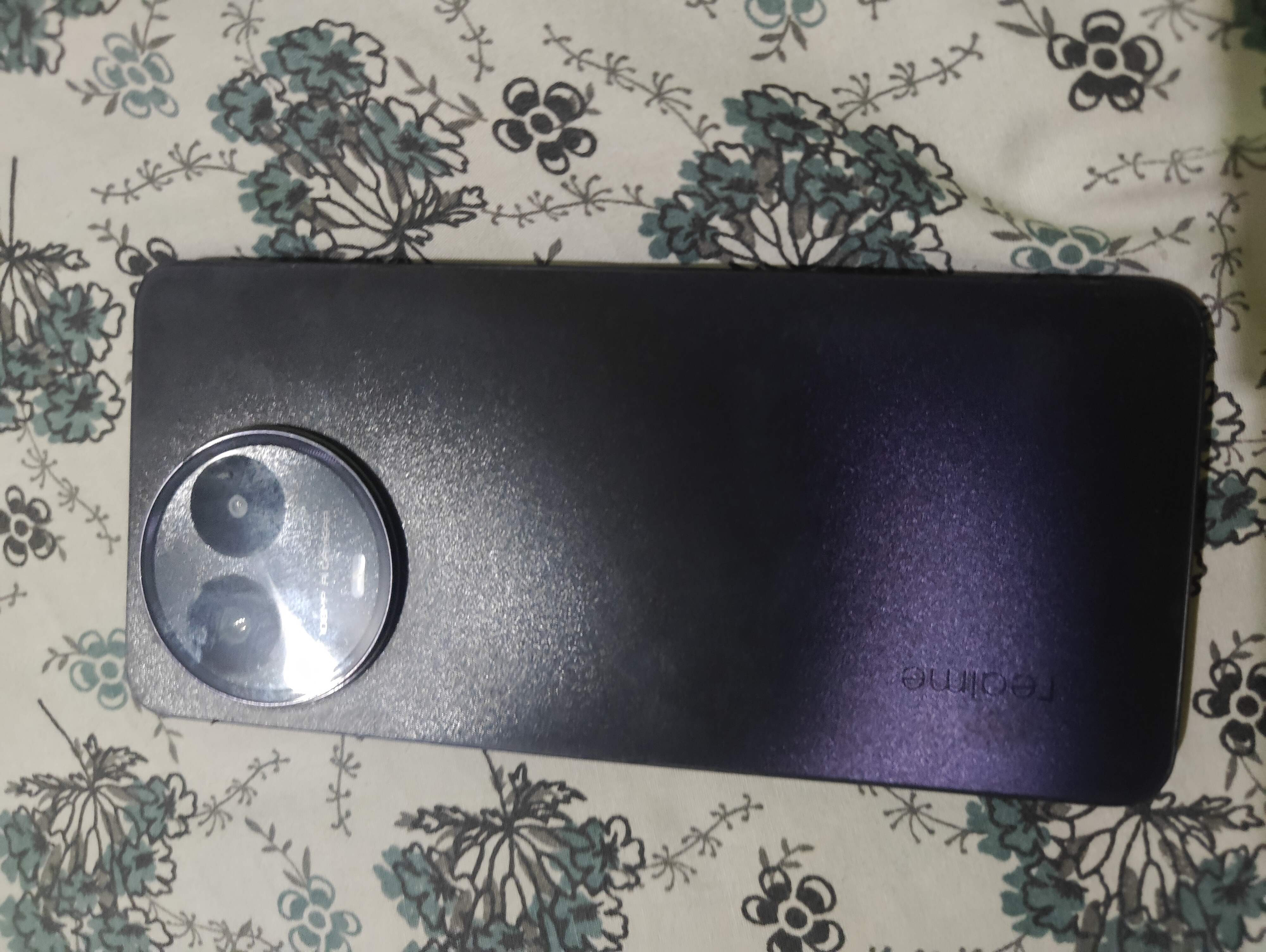 Realme 11 5G - 128GB / 8GB RAM / 5G