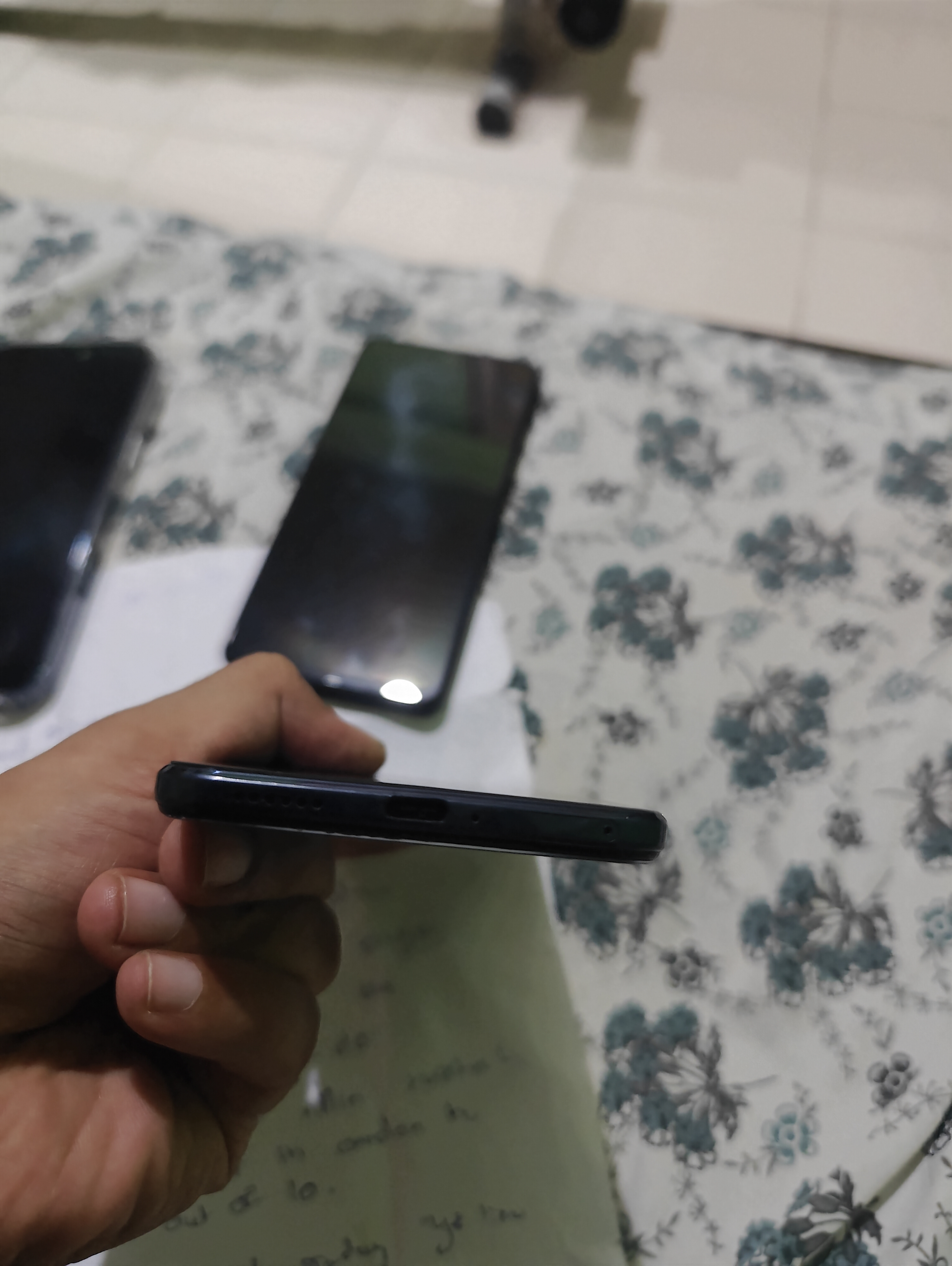 Vivo V21 5G - 128gB / 8GB RAM / 5G